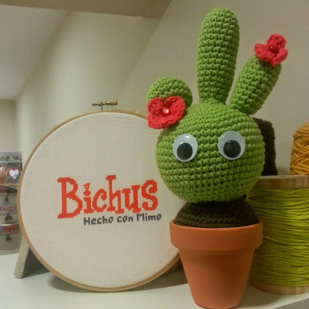 Patrón gratis cactus amigurumi crochet