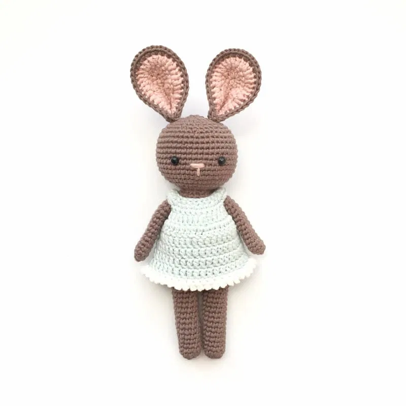 Patrón gratis conejita amigurumi