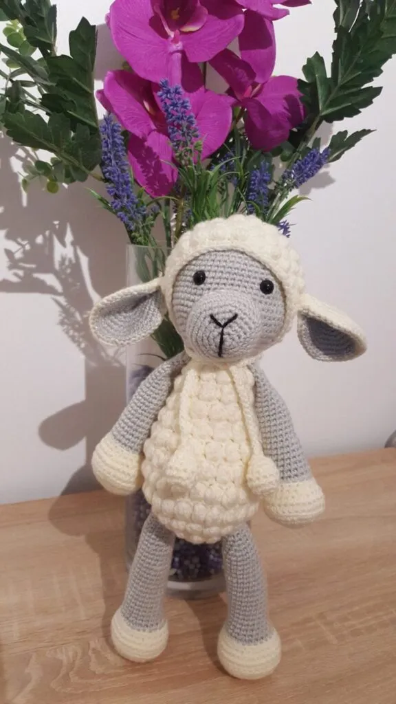 Patrón oveja amigurumi crochet