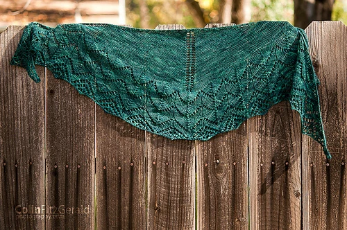 Patrón gratis chal dos agujas