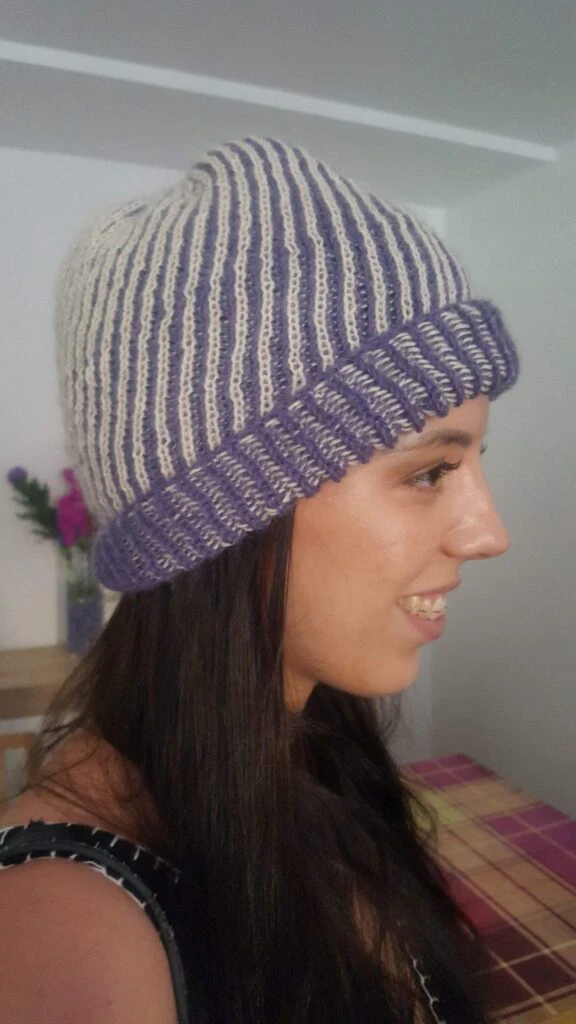 Patrón gratis Gorro brioche a dos colores 1