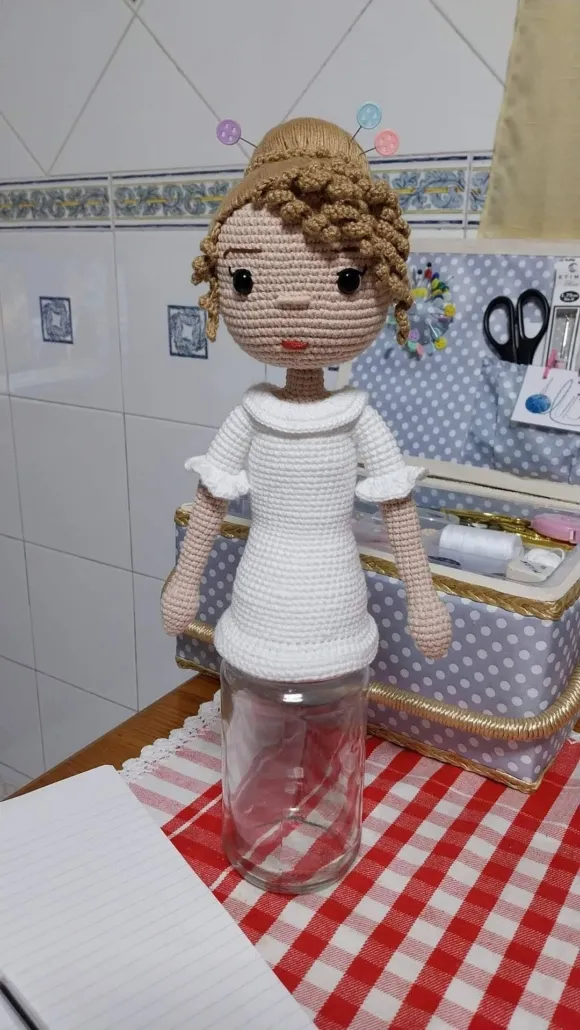 Muñeca-alfiletera-foto-2