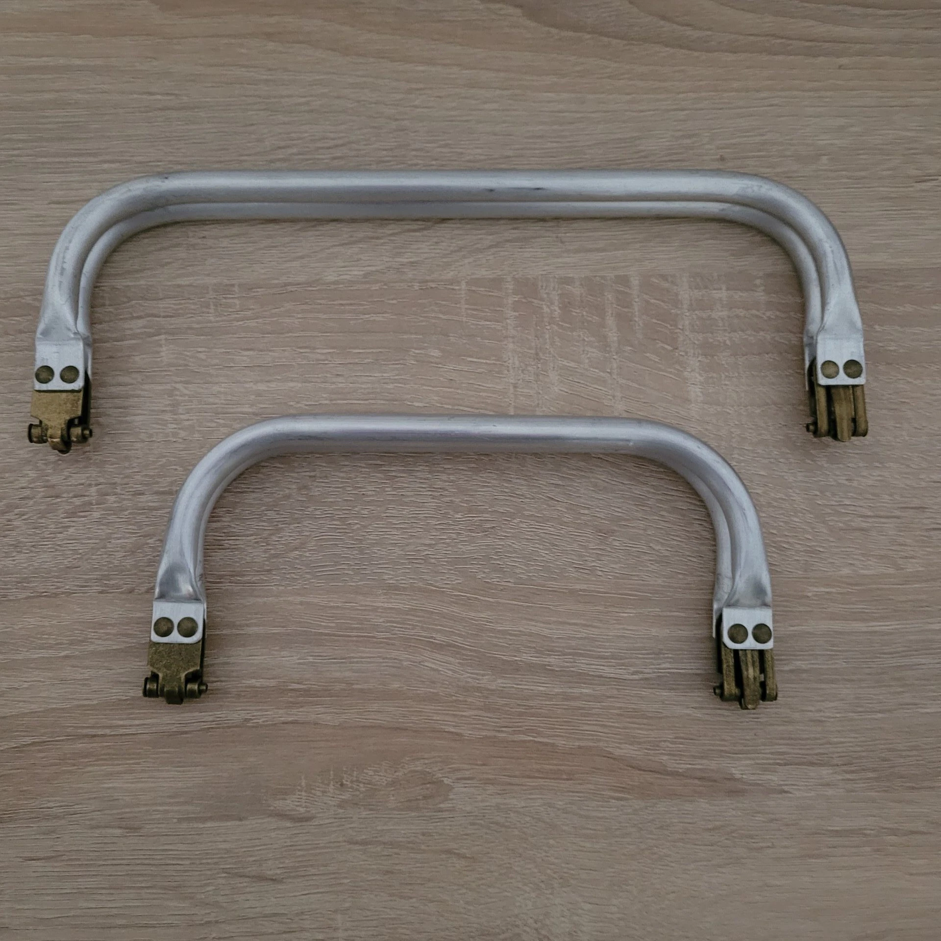 Boquilla cierre bolso boca de lobo 18 y 25 cm.