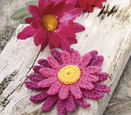 Patrón gratis flor dalia a crochet