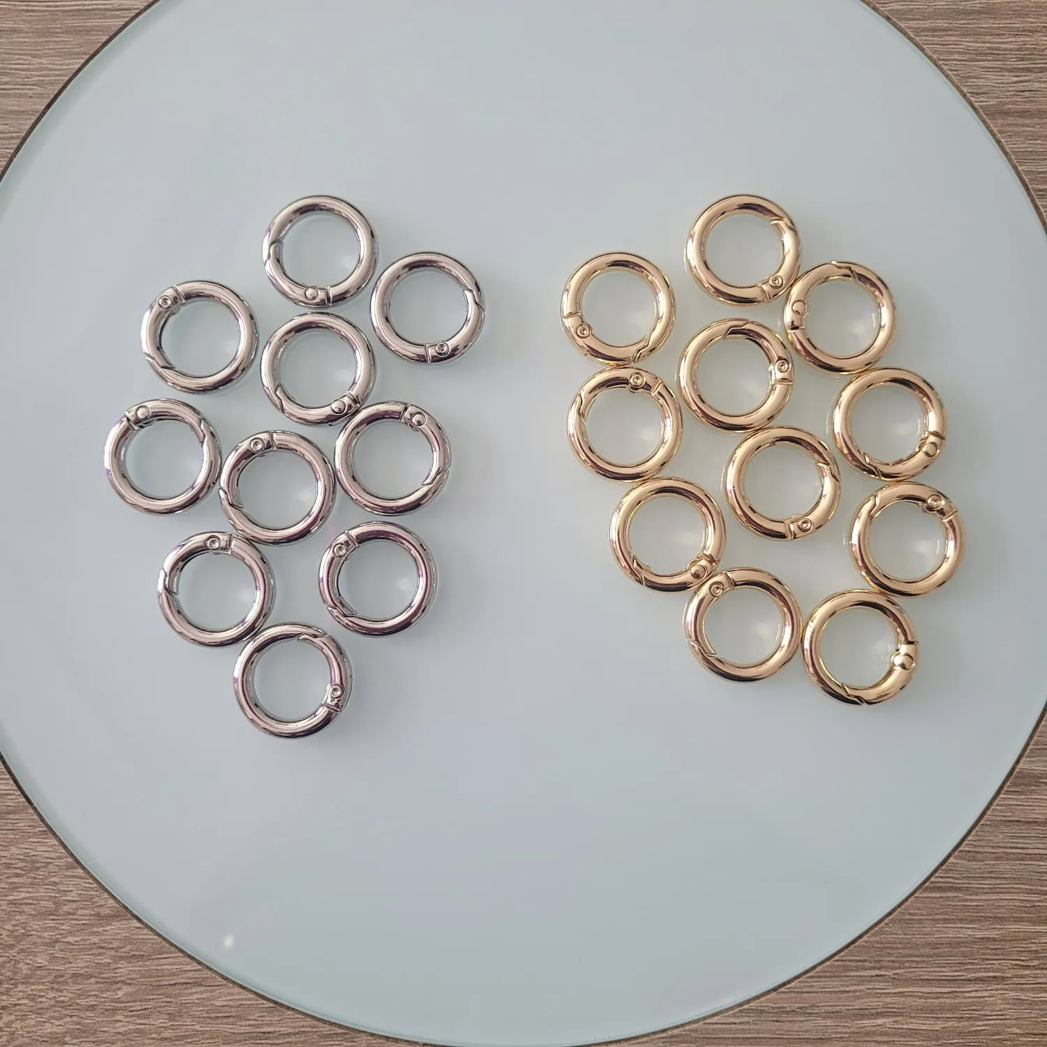 Mosquetones redondos metal oro y plata