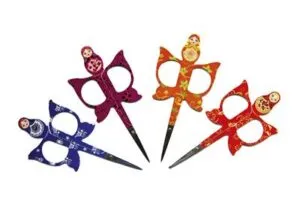 Tijeras bordado matriosca