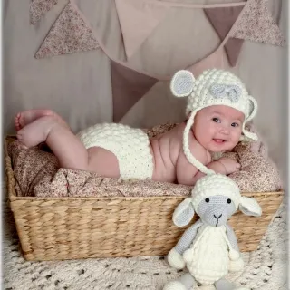 Gorro-y-cubrepañal-puff-oveja-4 reduc