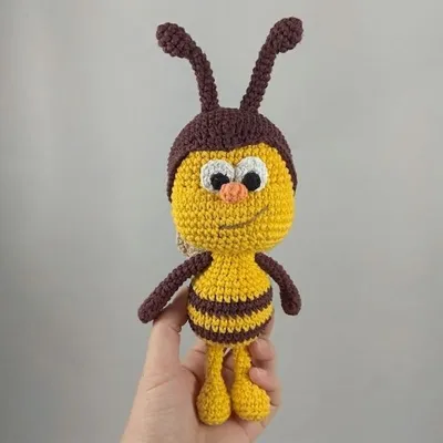 Abejita bichikids amigurumi a crochet
